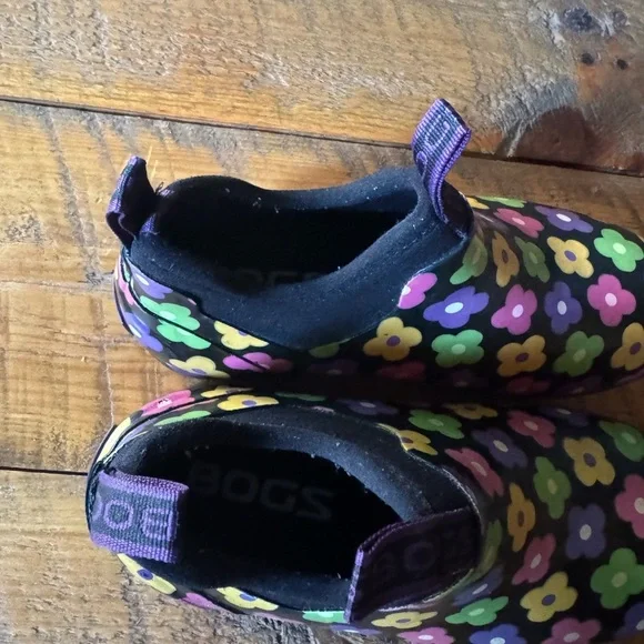 Bogs Mattie Posie rain booties Size 6 Black with multicolor floral print Size 6 - Picture 9 of 14